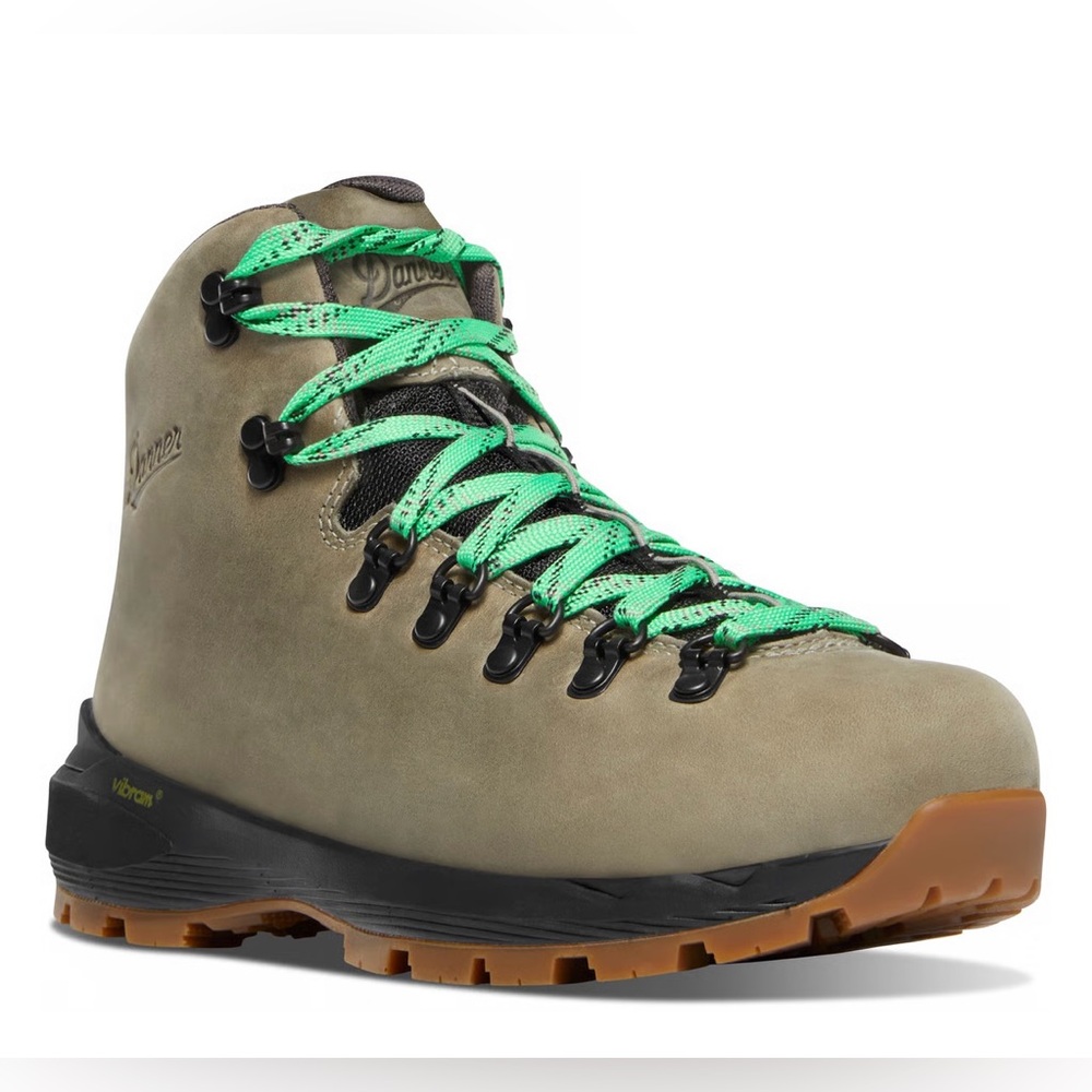 Danner
- EST. 1932-
Mountain 600 EVO
Women's
Tin Gray/Island Green